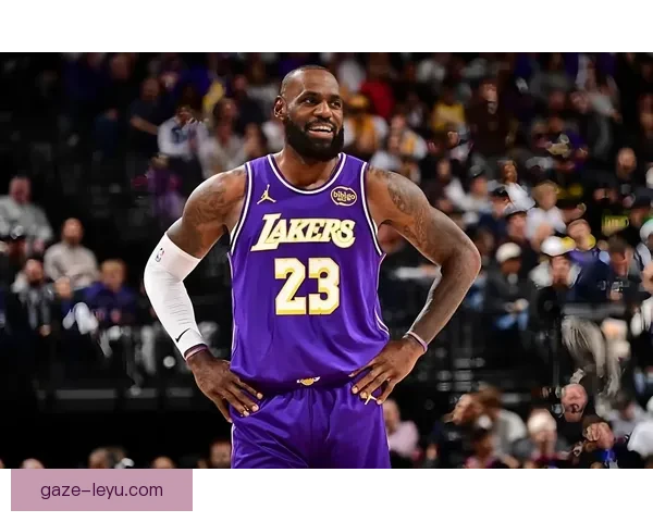 詹姆斯率湖人逆转勇士赛后发声引发全联盟热议冲击季后赛格局再生变数