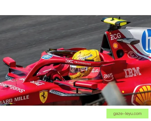 F1赛季最新动态：红牛队再度称霸，梅赛德斯和法拉利面临巨大挑战