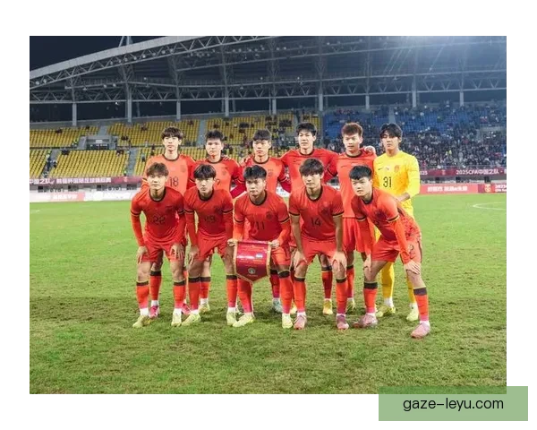 中国男足备战亚洲杯热身赛出征名单公布，四大主力伤缺依然信心满满