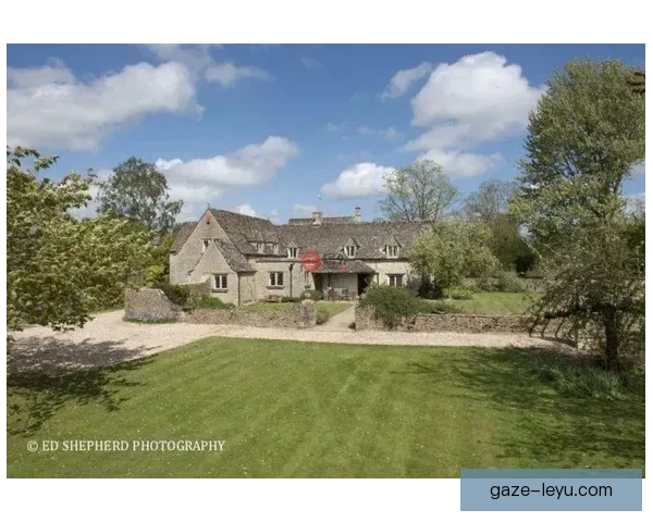 斯温登俱乐部发展历程与社区影响力全面解析